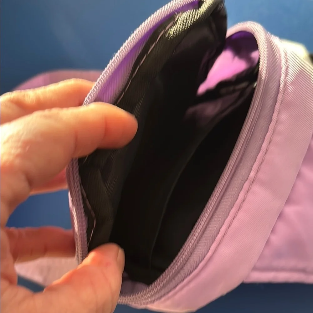 Nike Lilac/Purple Crossbody Bag - Picture 4 of 4